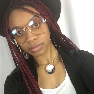 Meet your Posher, Lenisha